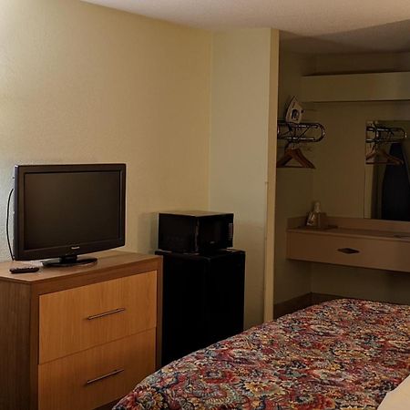 Budget Host Inn Henderson Dış mekan fotoğraf